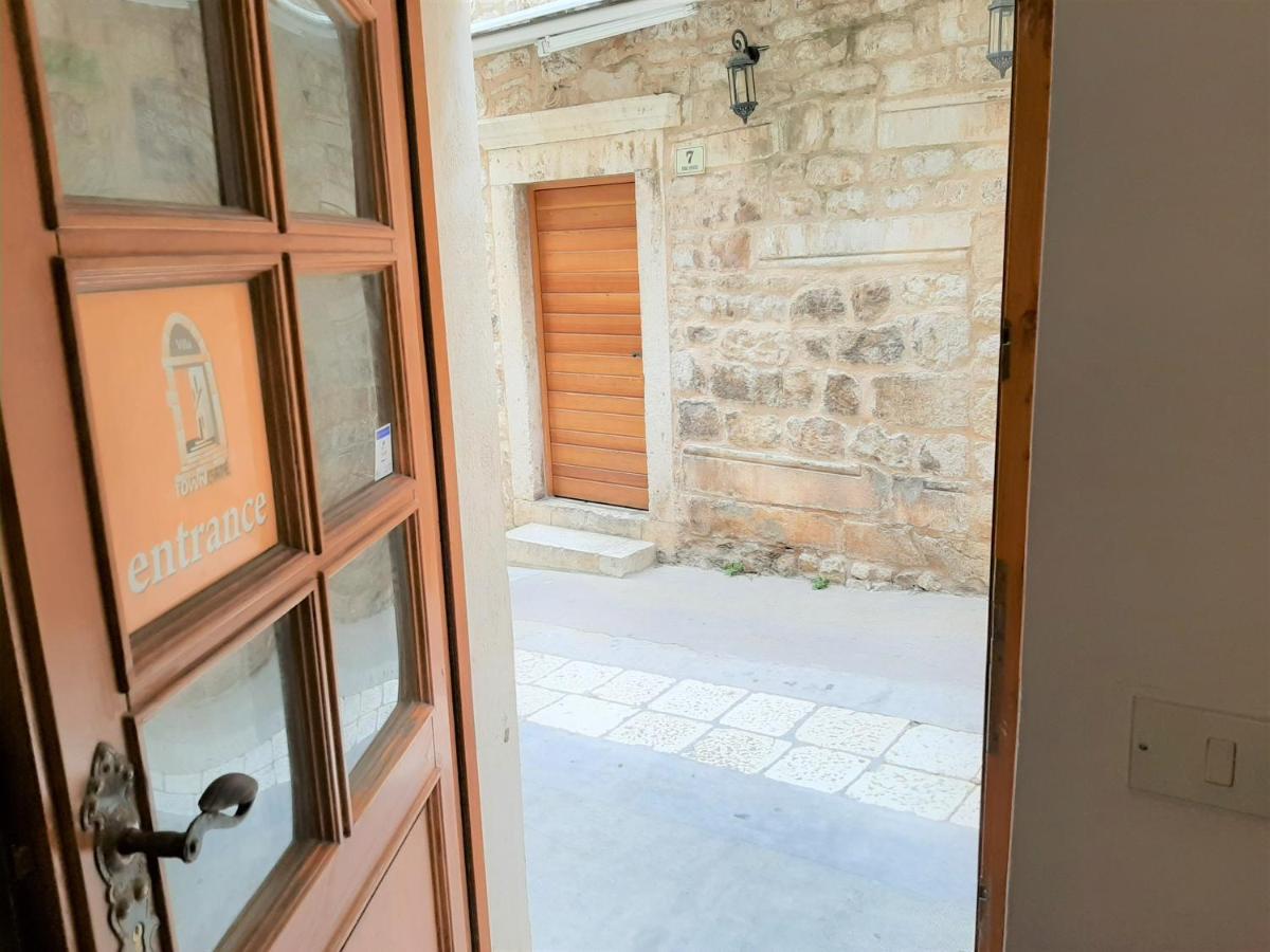 Rooms And Apartments Villa Town Gate Hvar Χβαρ Εξωτερικό φωτογραφία