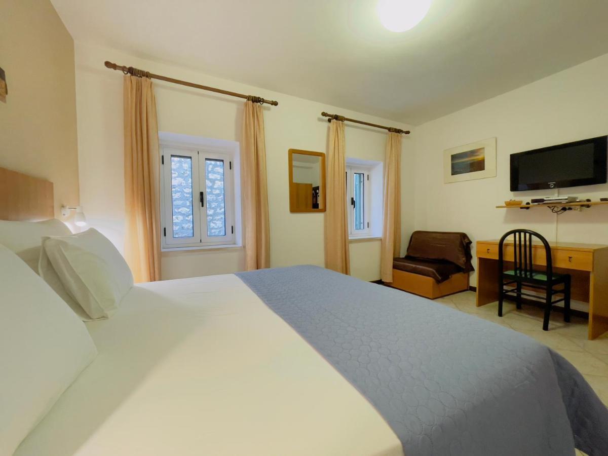 Rooms And Apartments Villa Town Gate Hvar Χβαρ Εξωτερικό φωτογραφία
